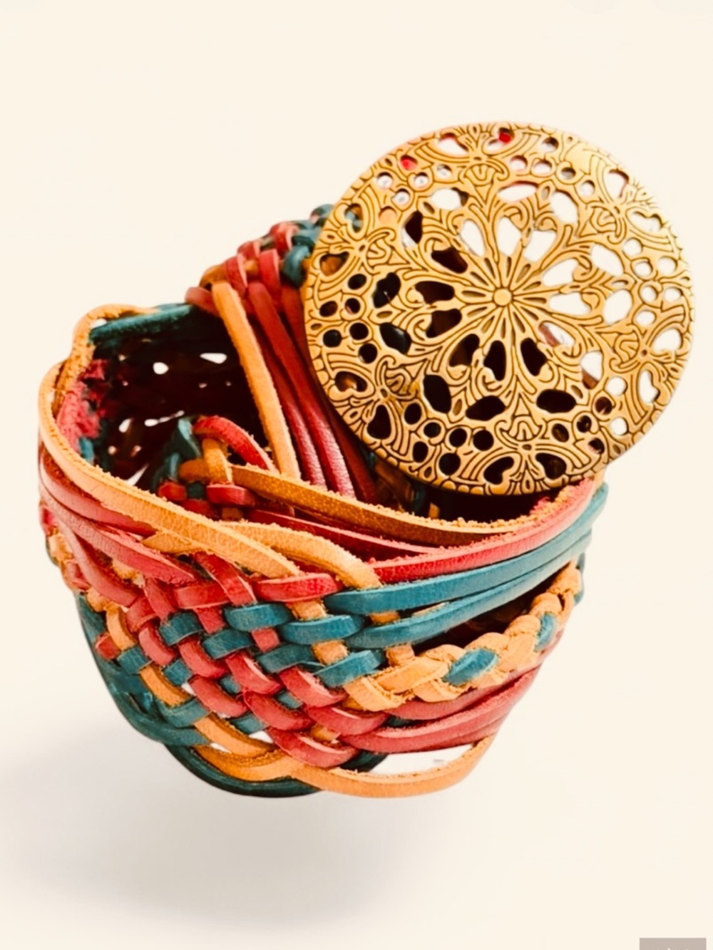 Vintage Y2K Hollister Multi-Color Braided Leather Belt – Filigree Buckle XS/S